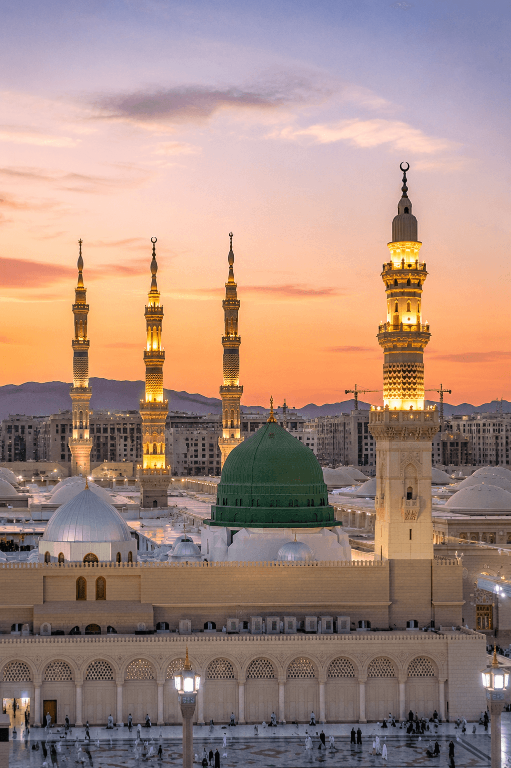 Masjid an-Nabawi in Madinah